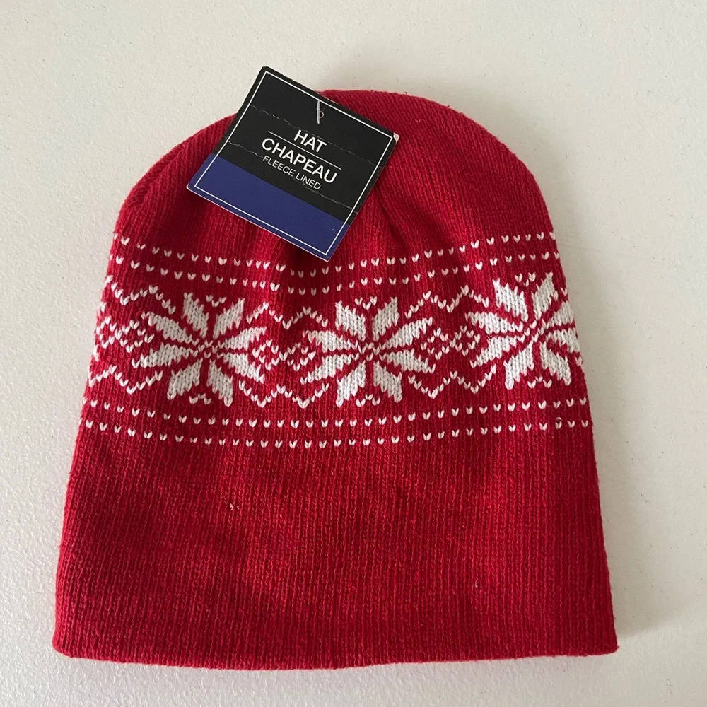 NWT‎ | Adult knit patterned fleece lined hat — one size